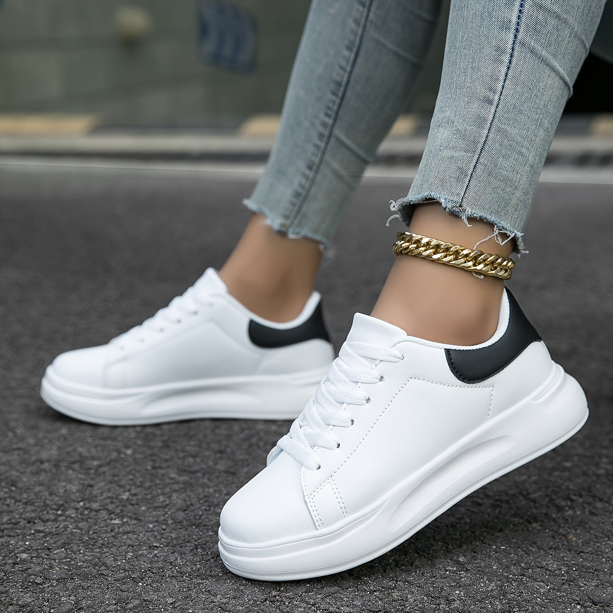 Romy – Λευκά Δερμάτινα Σνίκερ σε Καθαρό Look