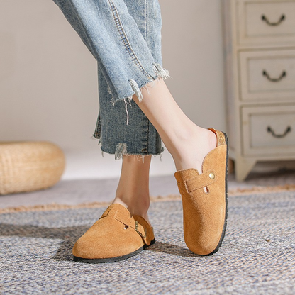 Davina - Unisex Suede Loafers in Classic Style