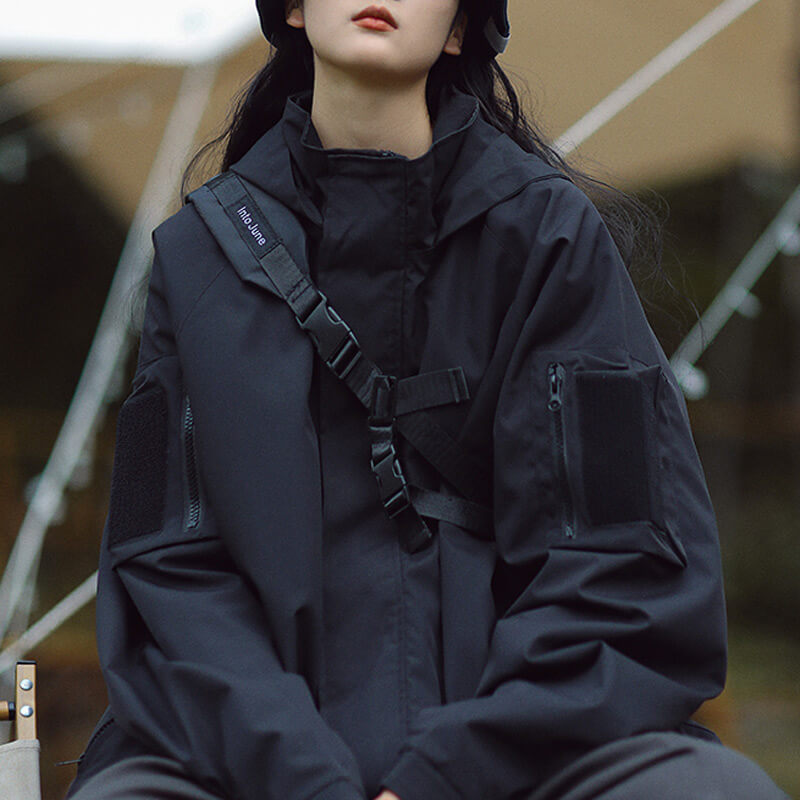 Lydia – Jacket with Wind and Water Resistance