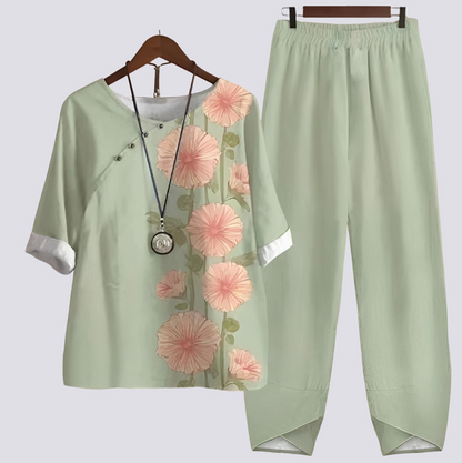 Jodie - Stylish, comfortable set with print for women