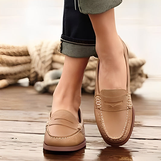 Shania - Everyday, simple shoes for women