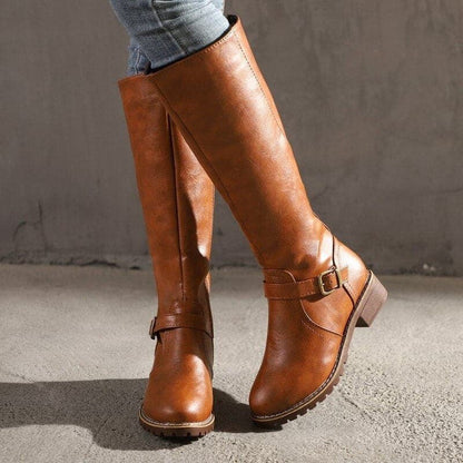 Marisa – Leather boot with block heel