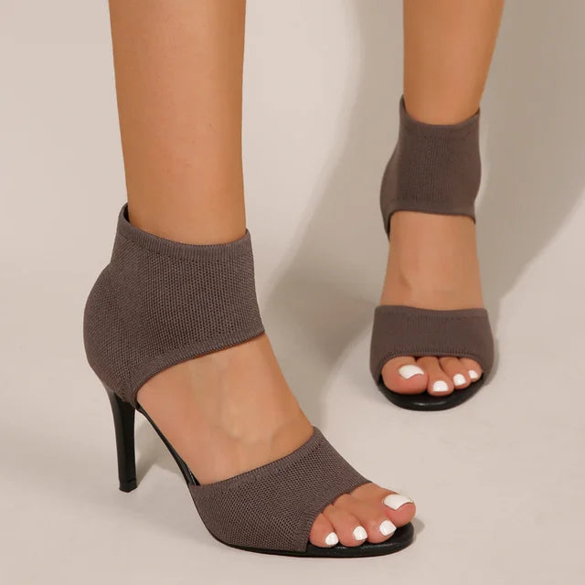 Emilia – Orthopedic Shoes with Heel