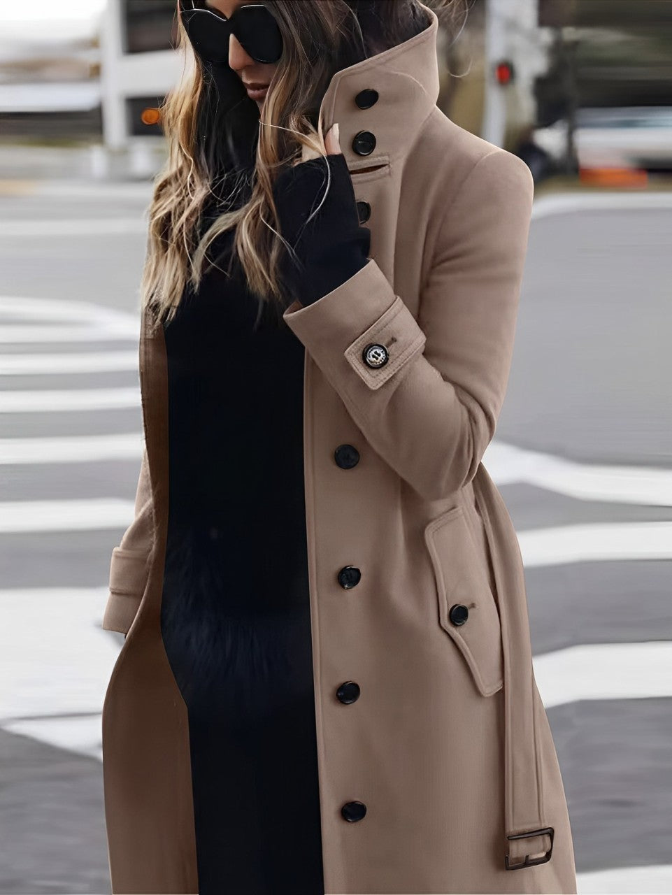Lydia - Traditional Wool Coat with Feminine Silhouette