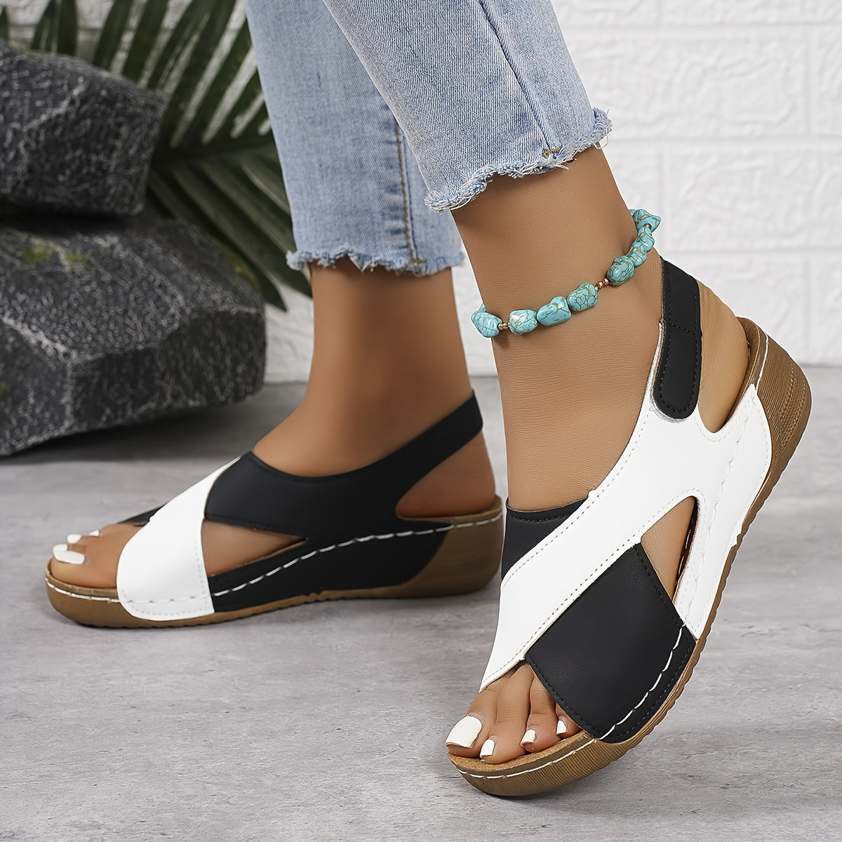 Laura – Comfortable Orthopedic Sandals