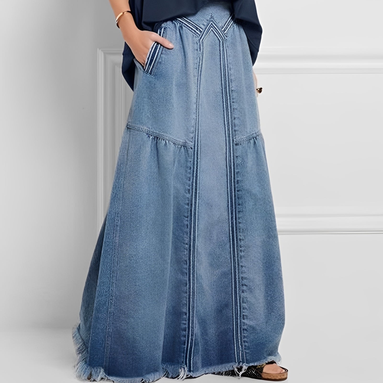 Nella - Stylish women's denim skirt with pocket