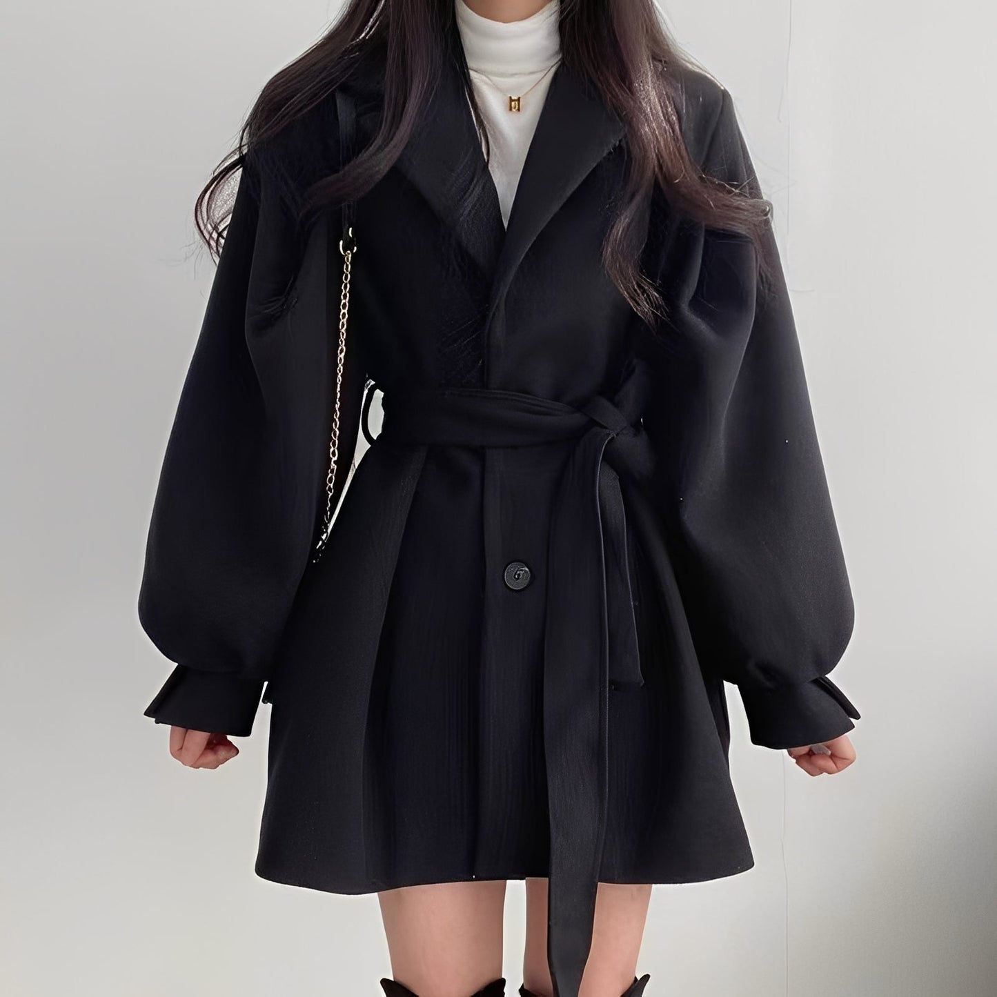Meryl - Elegant mid-length wool coat for women