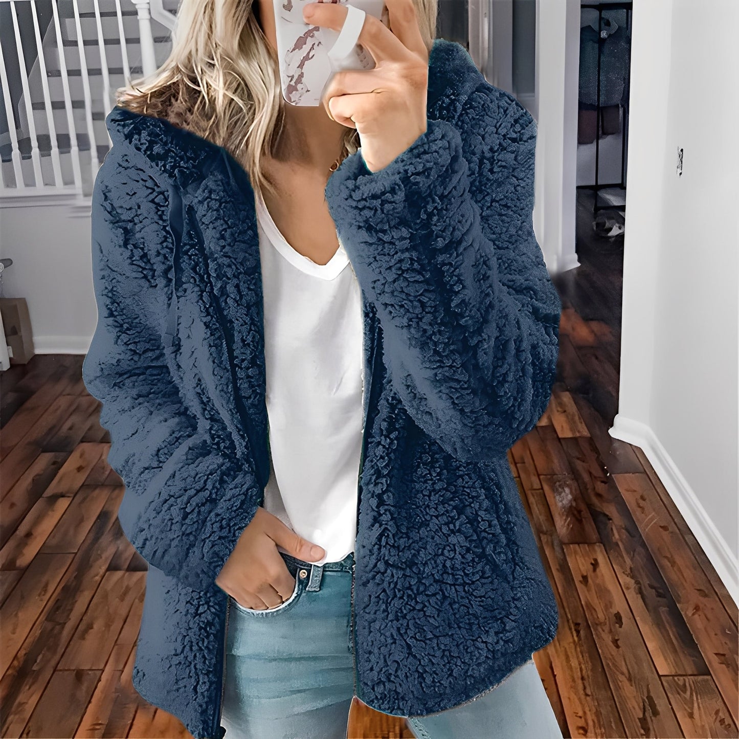 Berenice - Thick woolen cardigan with hood for women