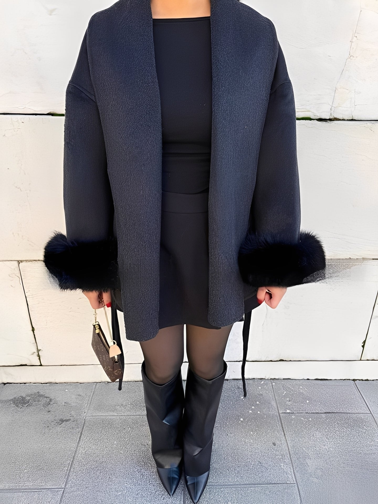 Armani - Manteau long en fourrure élégant et stylé pour femmes