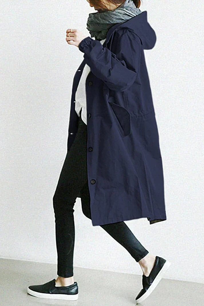 Mara – Waterproof trenchcoat with hood for rainy days