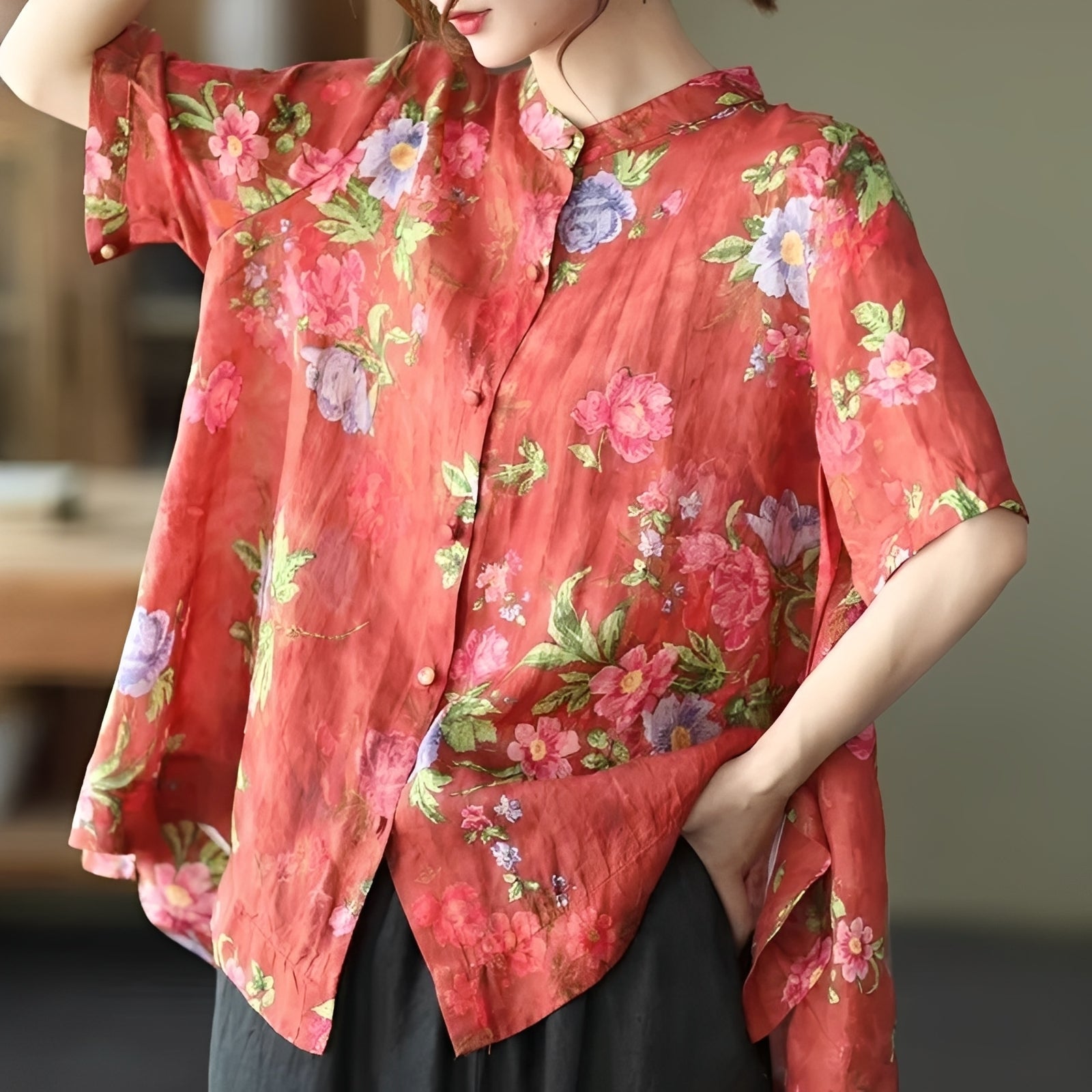 Alana - Women's chic blouse with mid-length sleeves