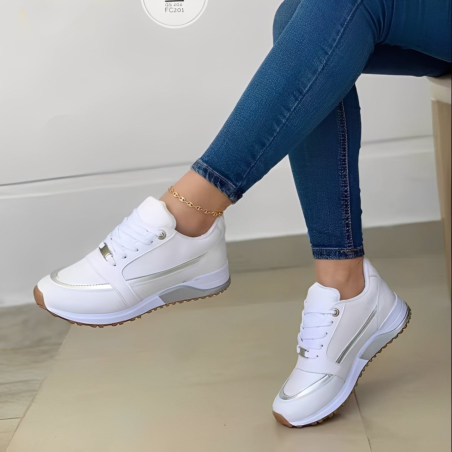 Xanthia - Stylish flat sneakers for women