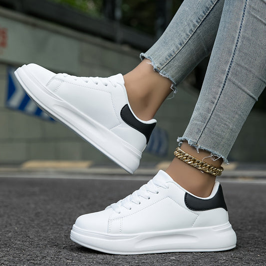 Romy – Λευκά Δερμάτινα Σνίκερ σε Καθαρό Look