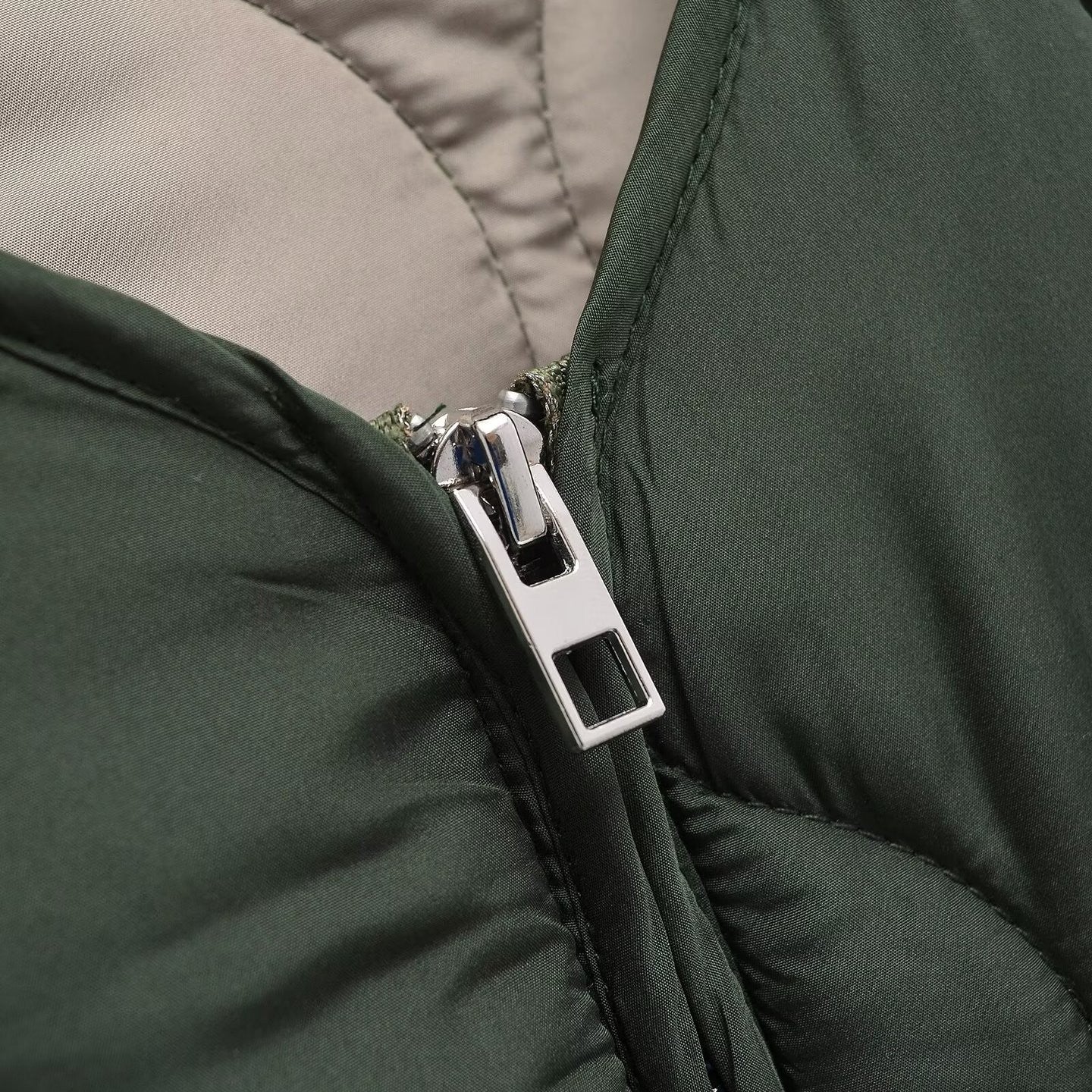 Thelma - Relaxed coat with chair for women