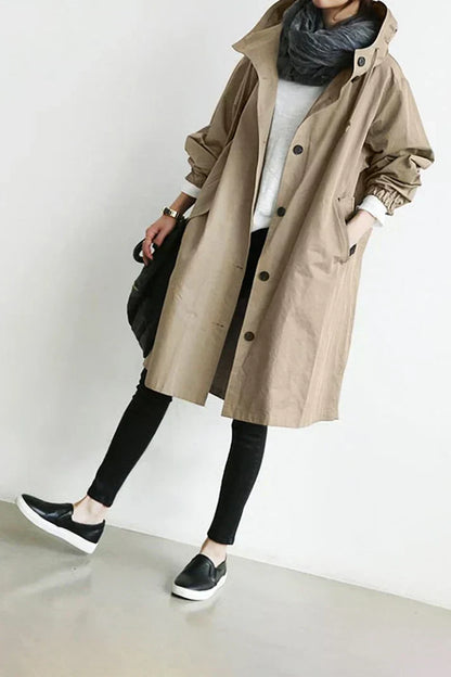Mara – Waterproof trenchcoat with hood for rainy days