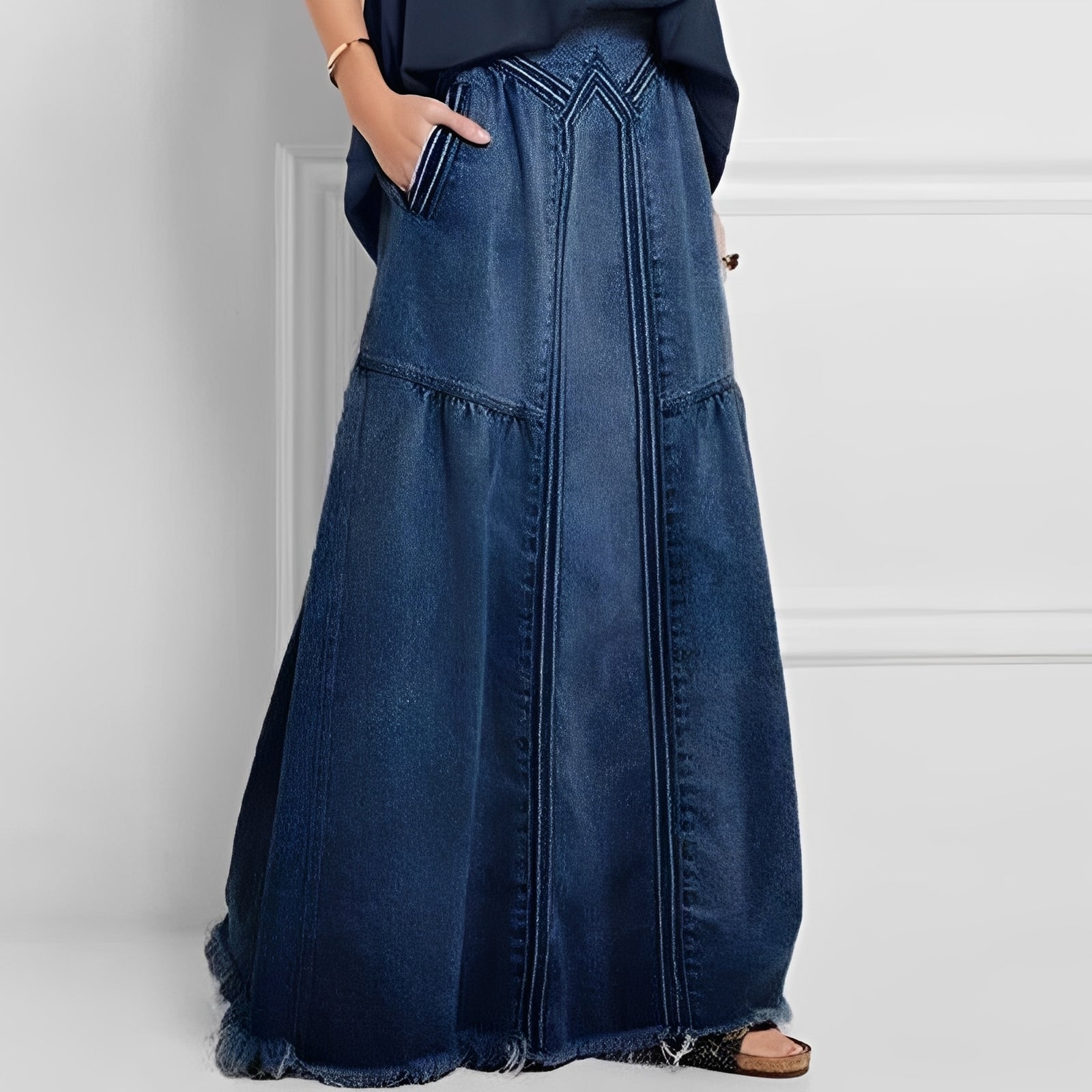 Nella - Stylish women's denim skirt with pocket