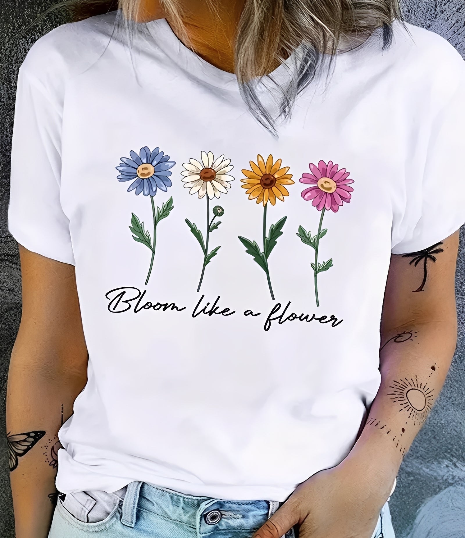 Julia - Trendy printed T-shirt for women