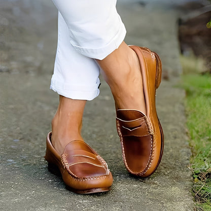 Shania - Everyday, simple shoes for women