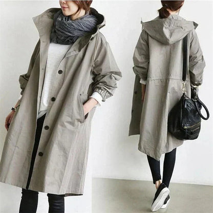Mara – Waterproof trenchcoat with hood for rainy days