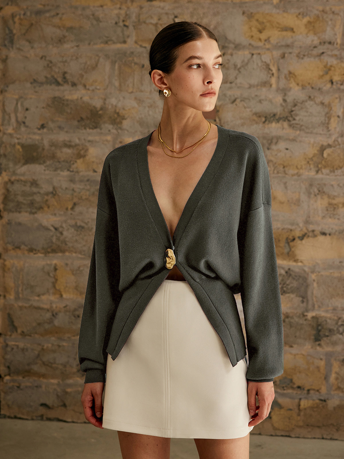 Clarissa – Knit jacket with gold buttons