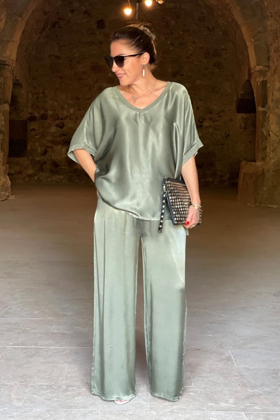 Brittany - Satin Elegance Set