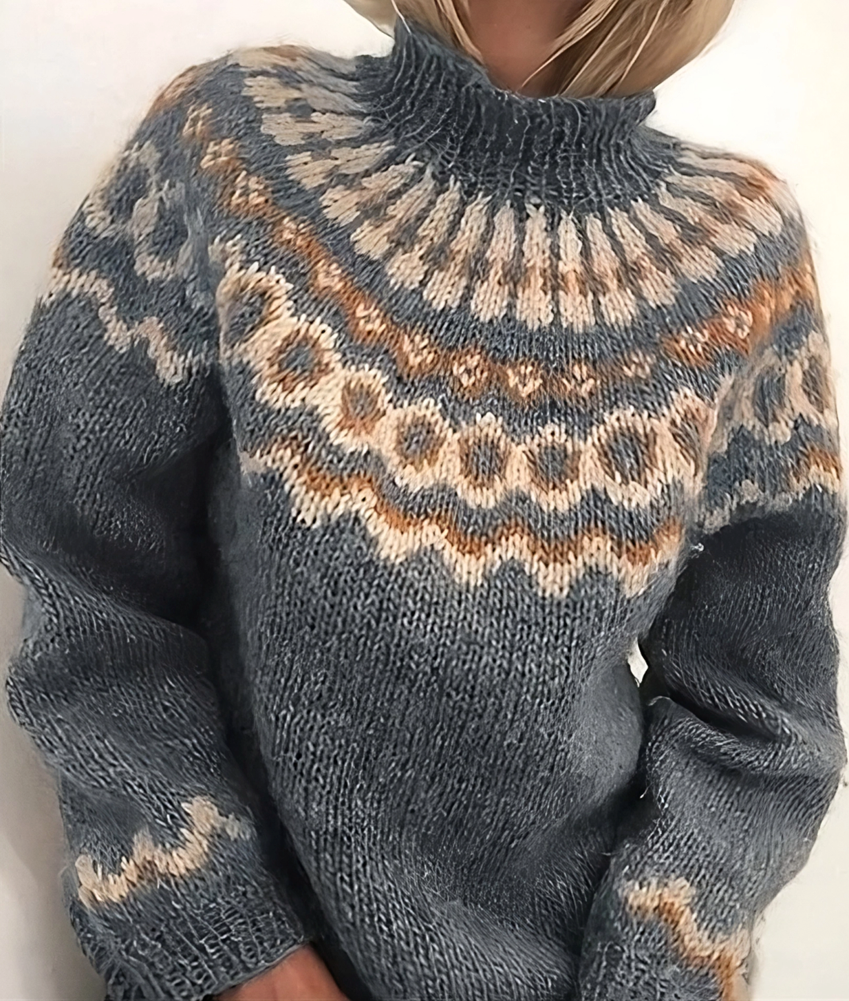 Oona - Comfortable Sweater Made of Icelandic Wool with Turtleneck