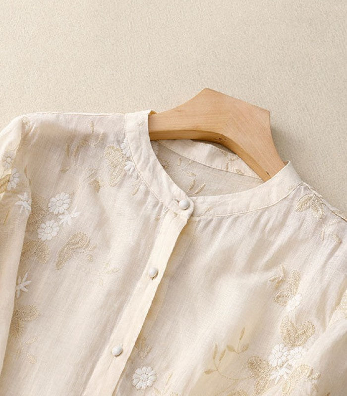 Eloise - Elegant blouse with refined embroidery