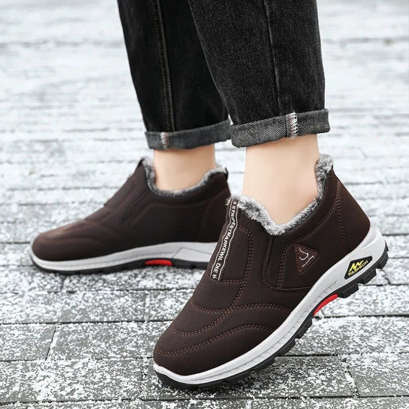 GripTrail – Women's Sneakers with Non-Slip Sole Made of Fleece