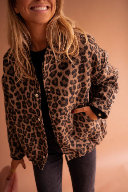 Lea – Leopard Bomber