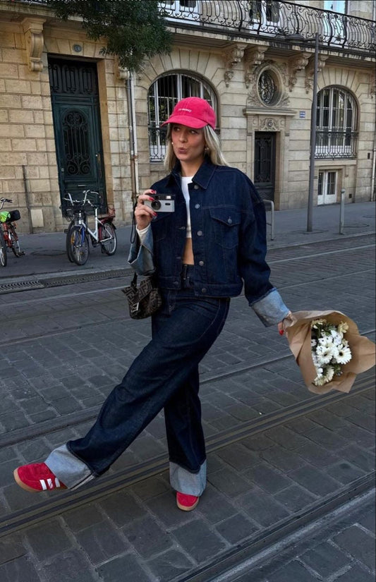 Clara – Σύνολο Denim με Σακάκι Trucker & Jeans Υψηλή Μέση