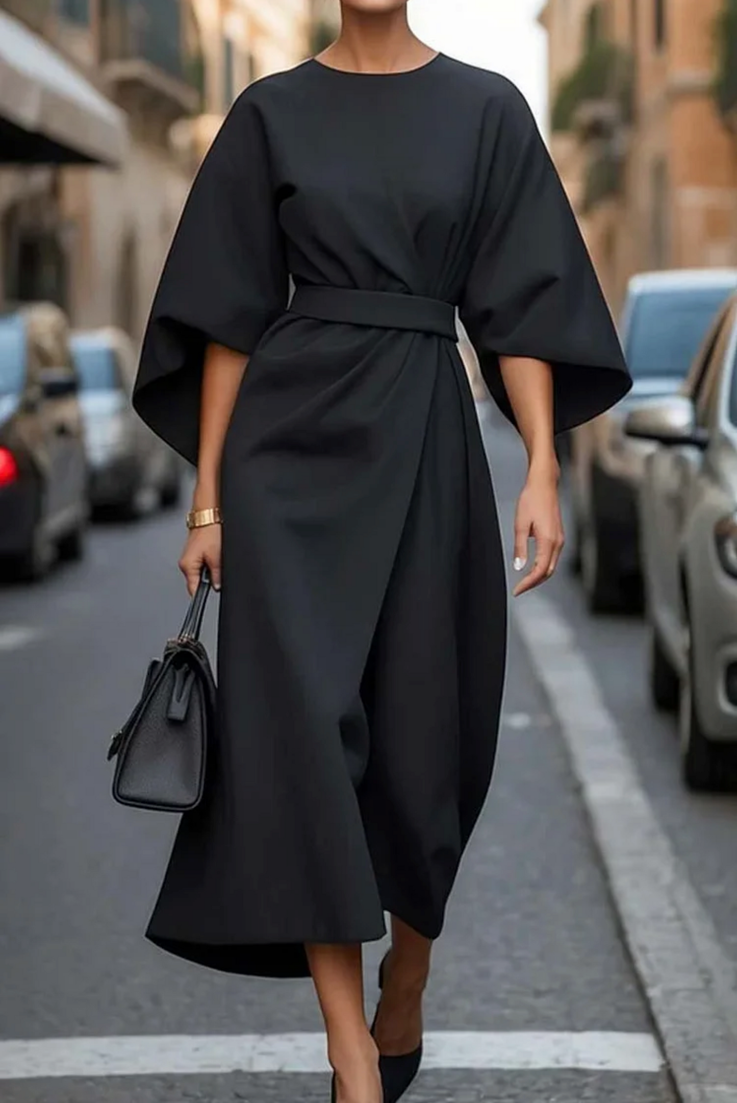 Clare - Refined maxi dress with belt at the waist