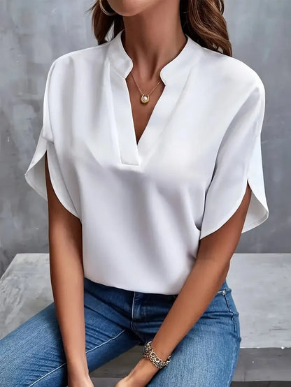 Isalie – Elegant blouse with V-neck, with fluid fabric