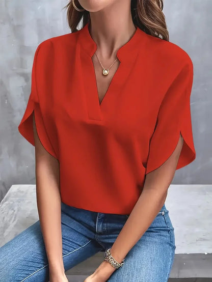 Isalie – Elegant blouse with V-neck, with fluid fabric