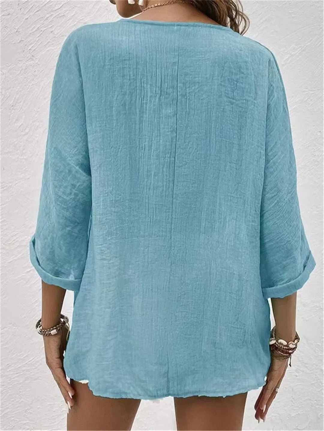 Fayo - Easy blouse with V-neck and buttons