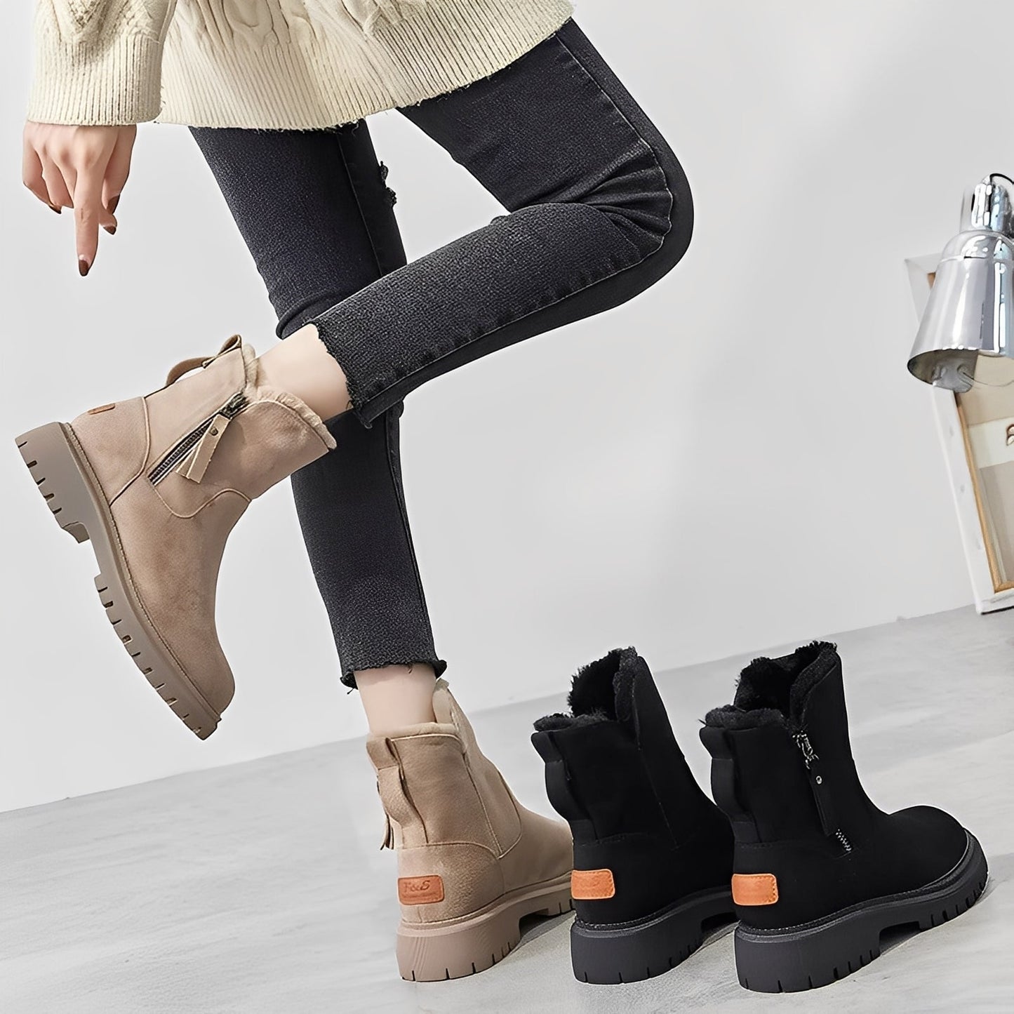 Raschelle - Stylish, lightweight, fleece-lined boots for women