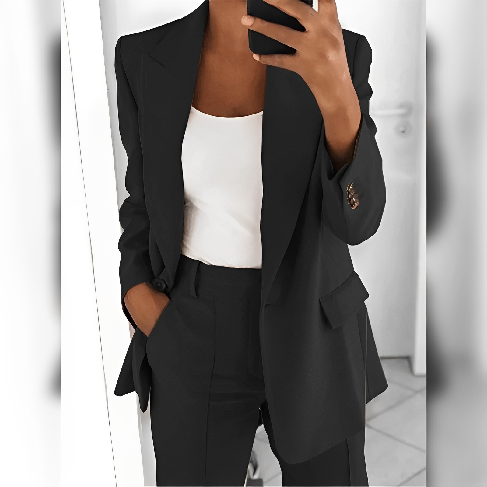 Isabeau – Stylish Women's Suit