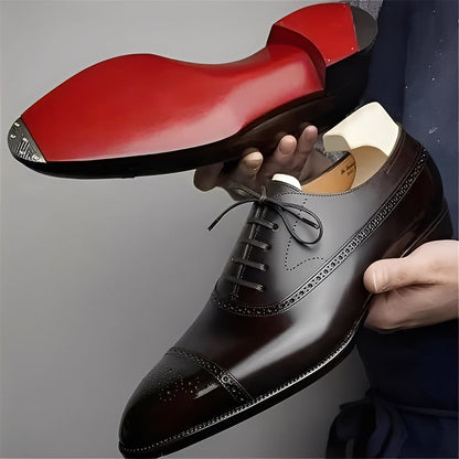 Fulton - Modern formal leather shoes with brogue details for men