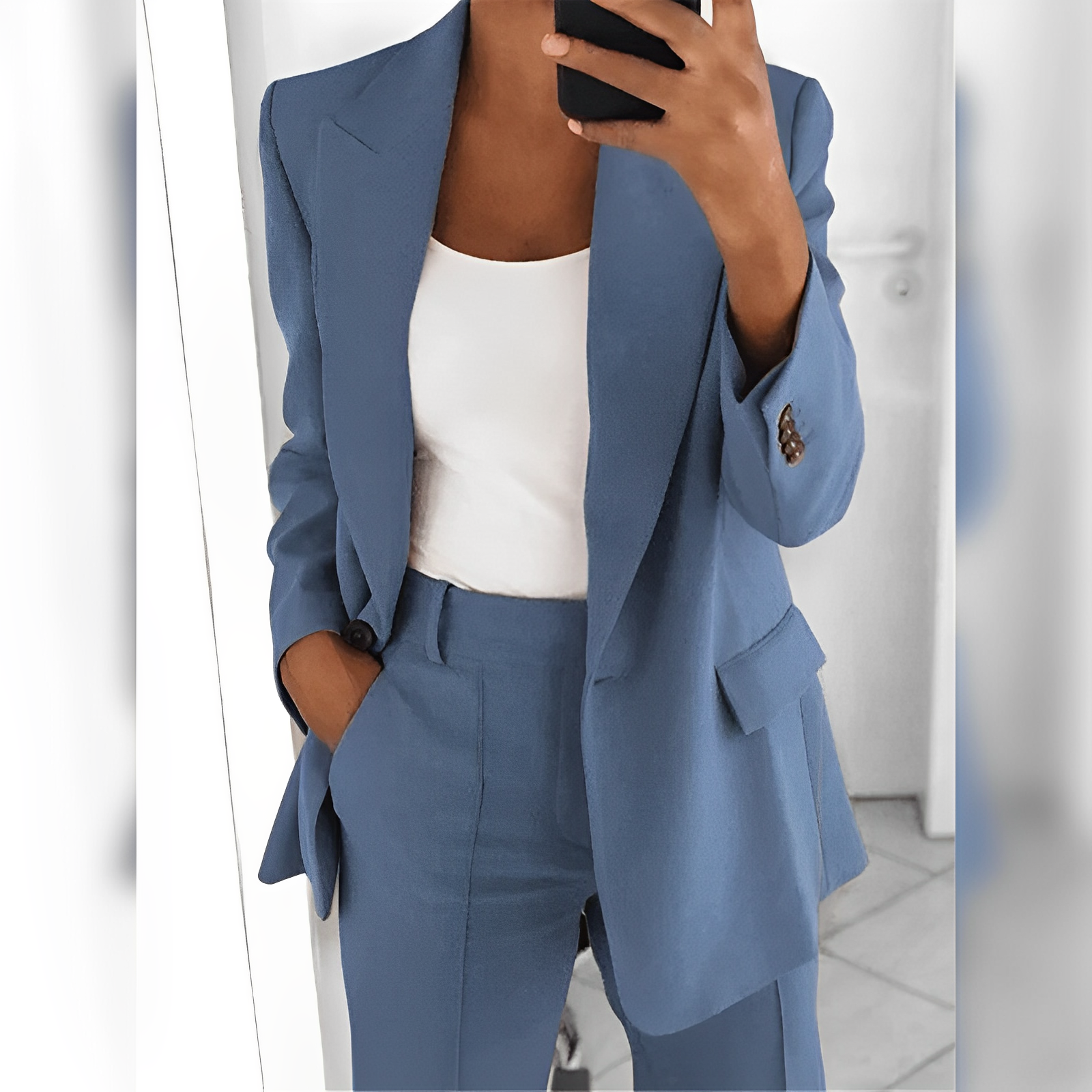 Isabeau – Stylish Women's Suit