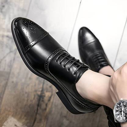 Fulton - Modern formal leather shoes with brogue details for men