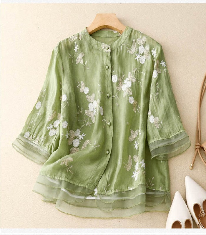Eloise - Elegant blouse with refined embroidery